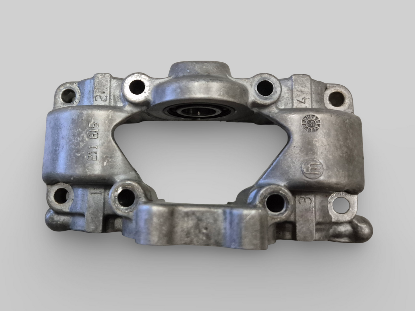 REAR CAMSHAFT BRIDGE V990 AP0613057 Aprilia RSV Mille 1998-2000