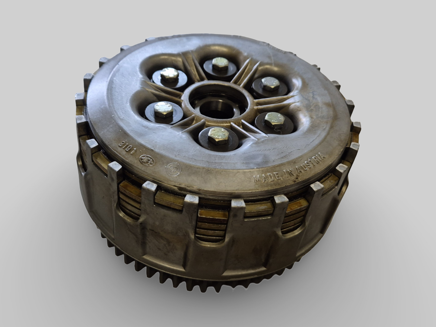 KOPPELINGVEERHOUDER DRUKPLAAT AP0259517 Aprilia RSV Mille 98-03 / Tuono 02-05 