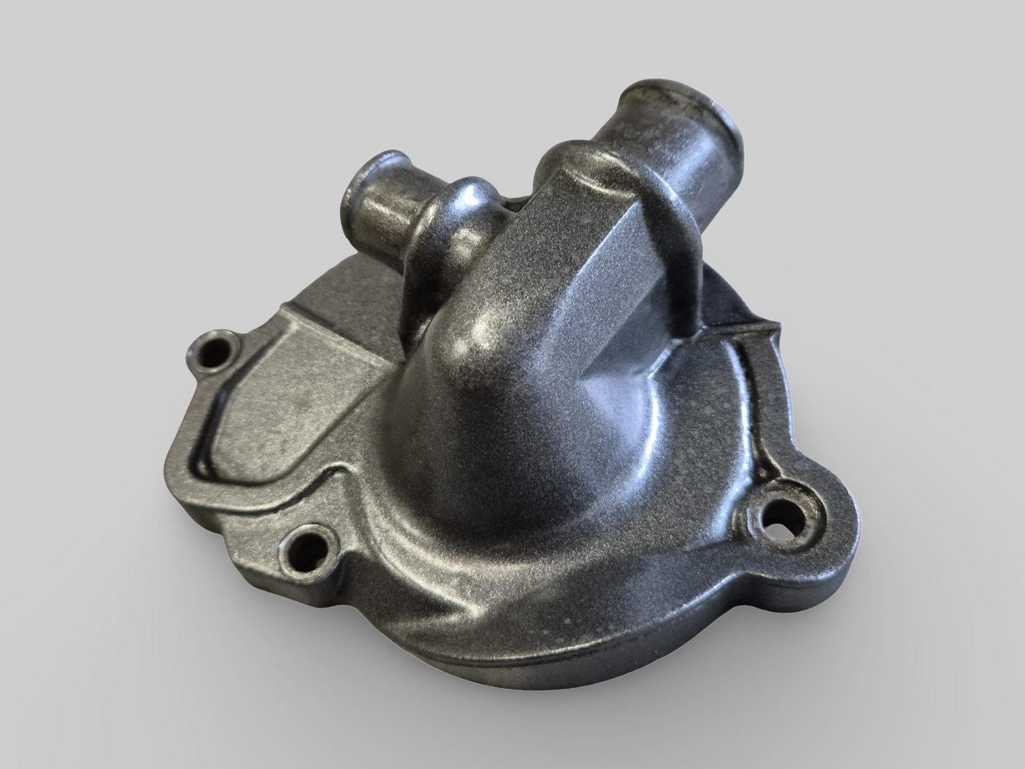 WATERPOMPBEHUIZING DEKSEL AP0222512 Aprilia RSV Mille 98-03 / Tuono 02-05 / SL1000 Falco 