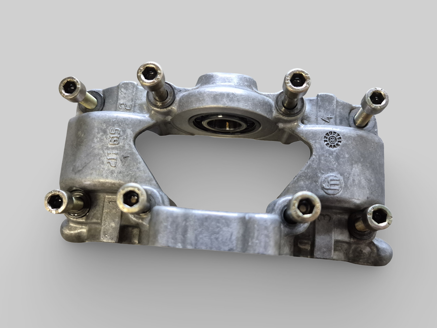 REAR CAMSHAFT BRIDGE V990 AP0613057 Aprilia RSV Mille 1998-2000