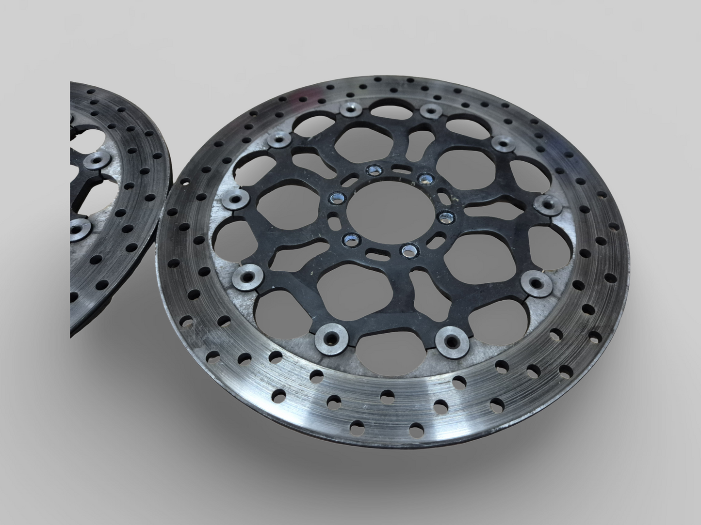 REMKLAUW VOOR RECHTS BREMBO P4 GOUD AP8113970 Aprilia RSV Mille 98-03 / Tuono 02-05