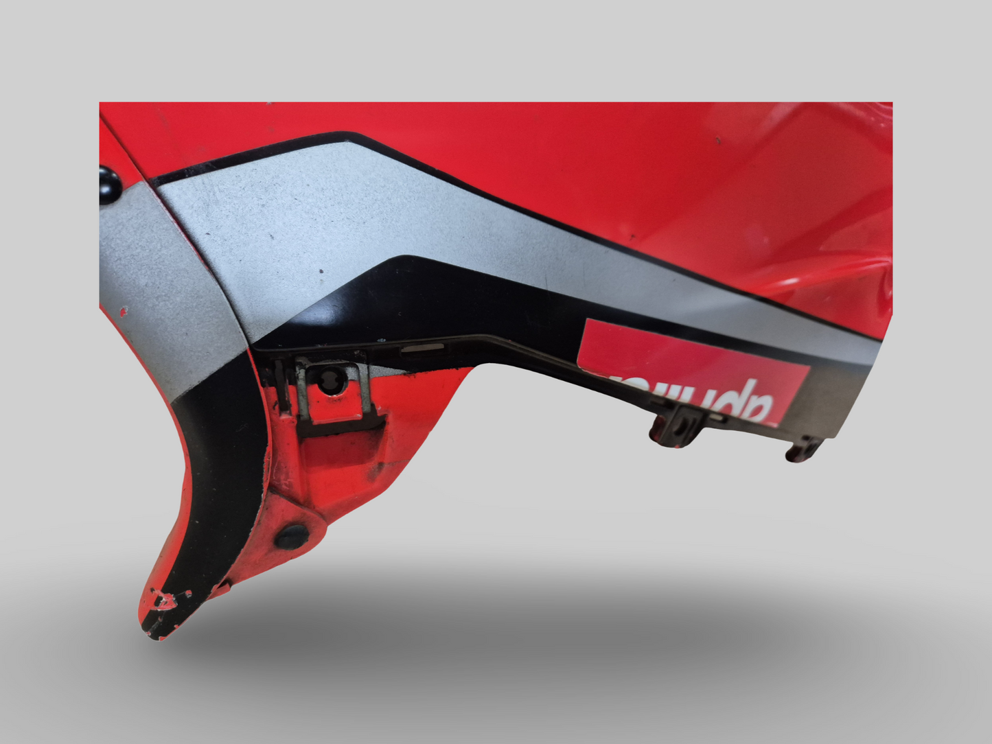 BELLYPAN DIABLO ZWART FLUO ROOD AP8148836 AP8158607 Aprilia RSV Mille 1998-2003