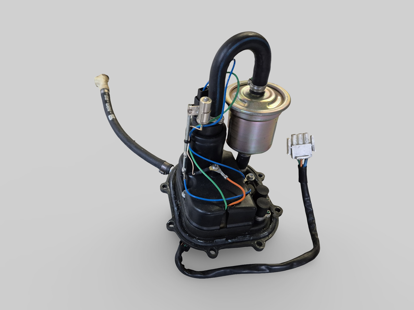 BRANDSTOFPOMP AP8134750 Aprilia RSV Mille 98-03 / Tuono 02-05 