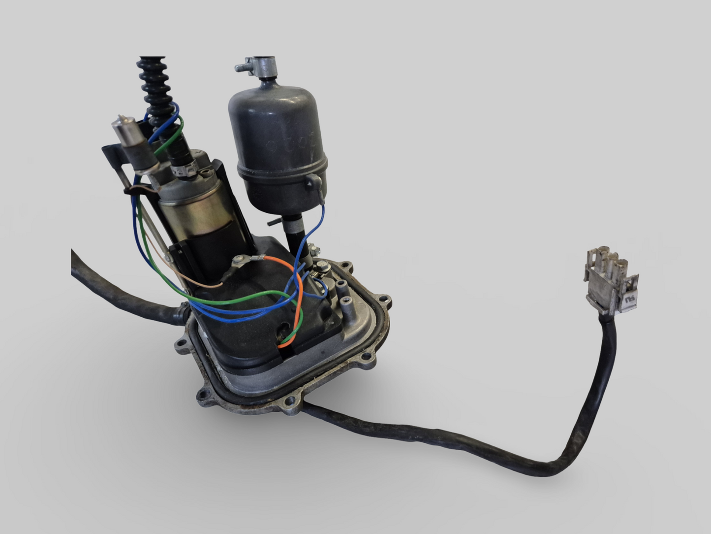 POMPE À ESSENCE AP8134750 Aprilia RSV Mille 98-03 / Tuono 02-05 