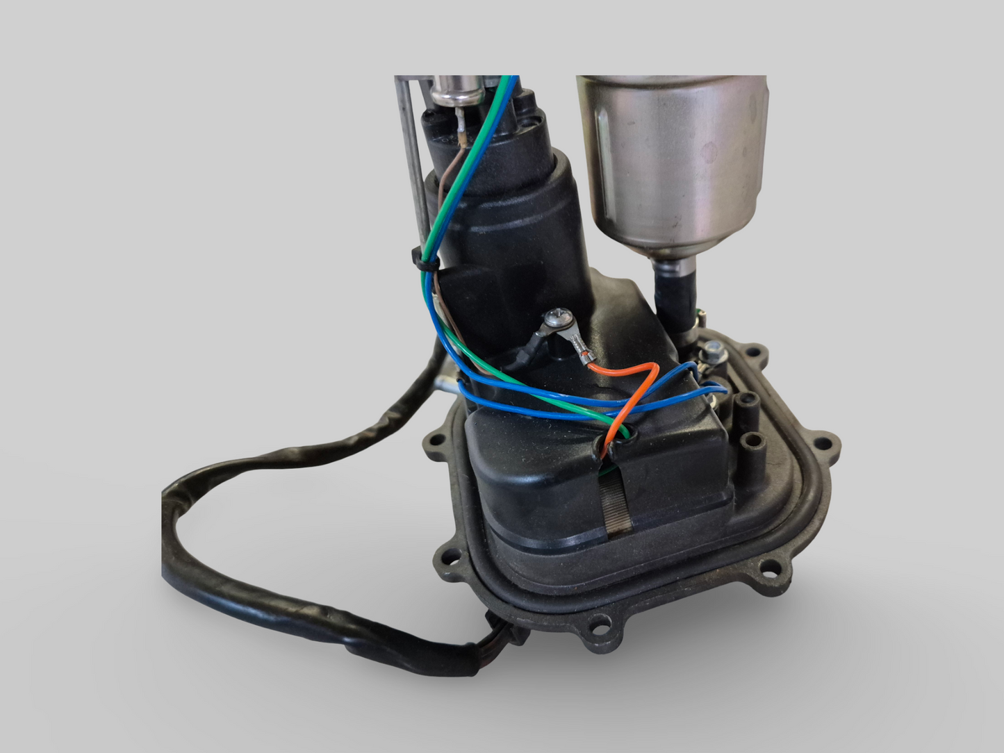 BRANDSTOFPOMP AP8134750 Aprilia RSV Mille 98-03 / Tuono 02-05 