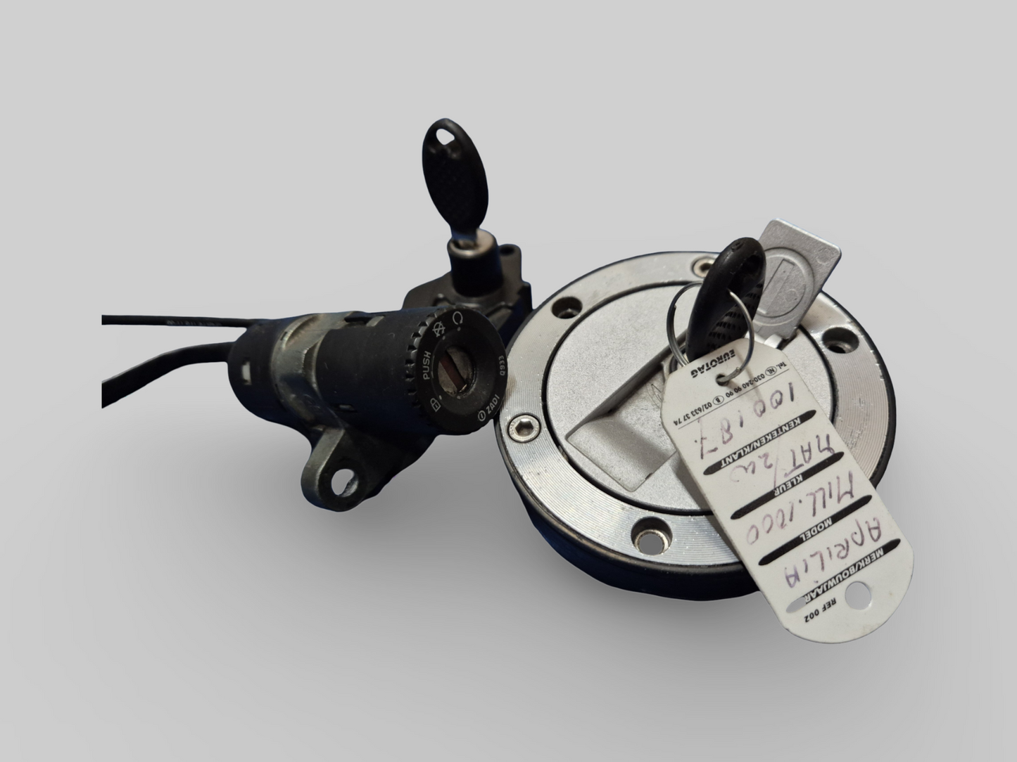 HOOFDONTSTEKINGSSCHAKELAAR - STUURSLOT Aprilia RSV Mille 98-03 / Tuono 02-05 