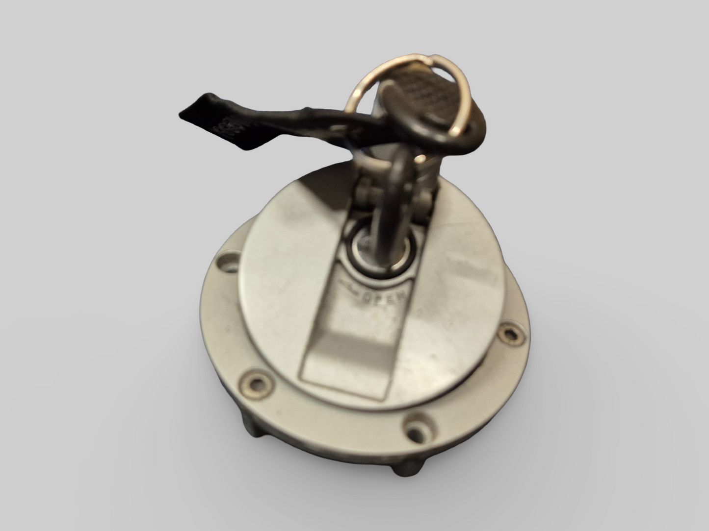 TANKDOP EN ZADELSLOT + SLEUTEL Aprilia RSV Mille 98-03 / Tuono 02-05