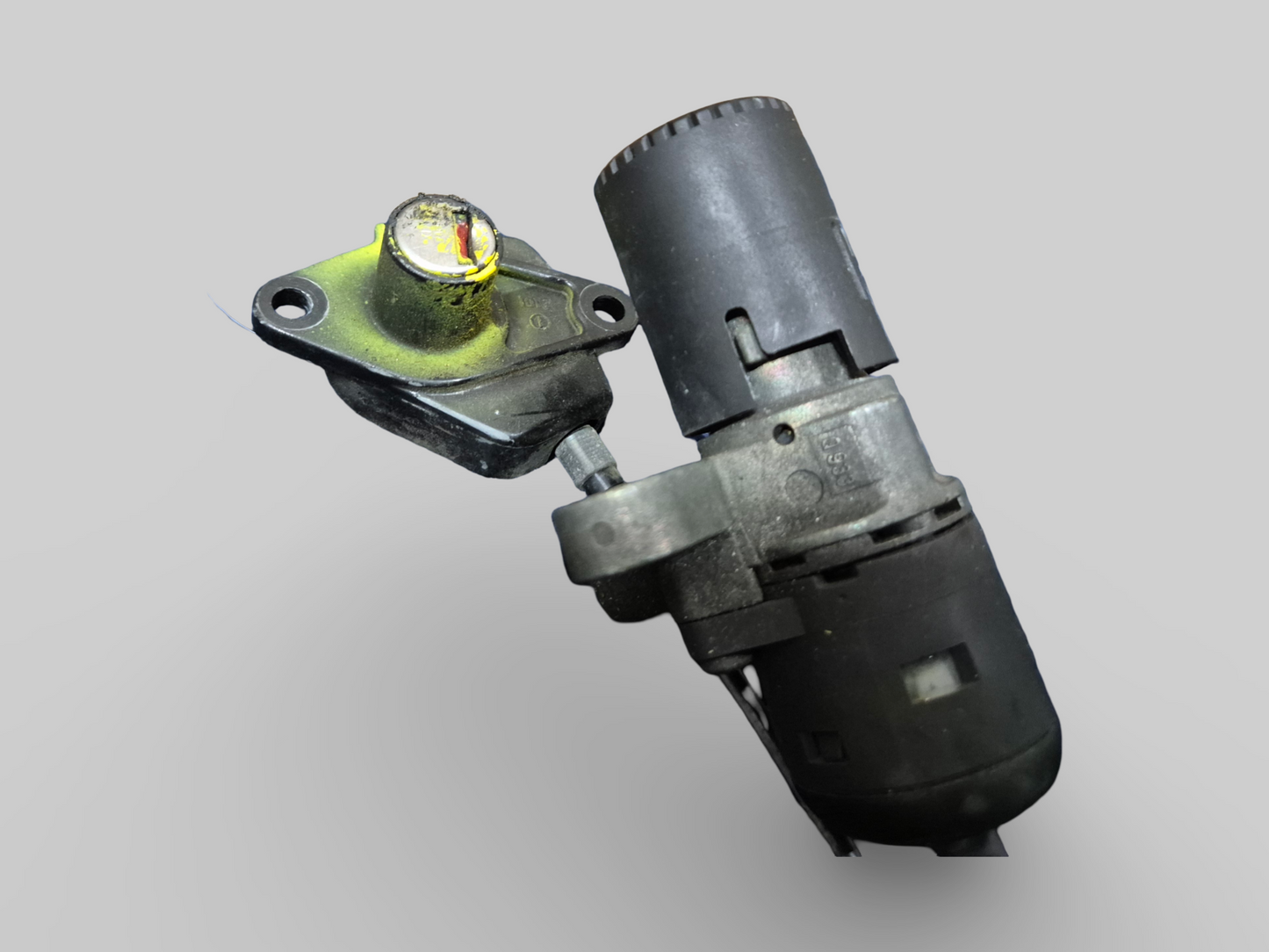 TANKDOP EN ZADELSLOT + SLEUTEL Aprilia RSV Mille 98-03 / Tuono 02-05