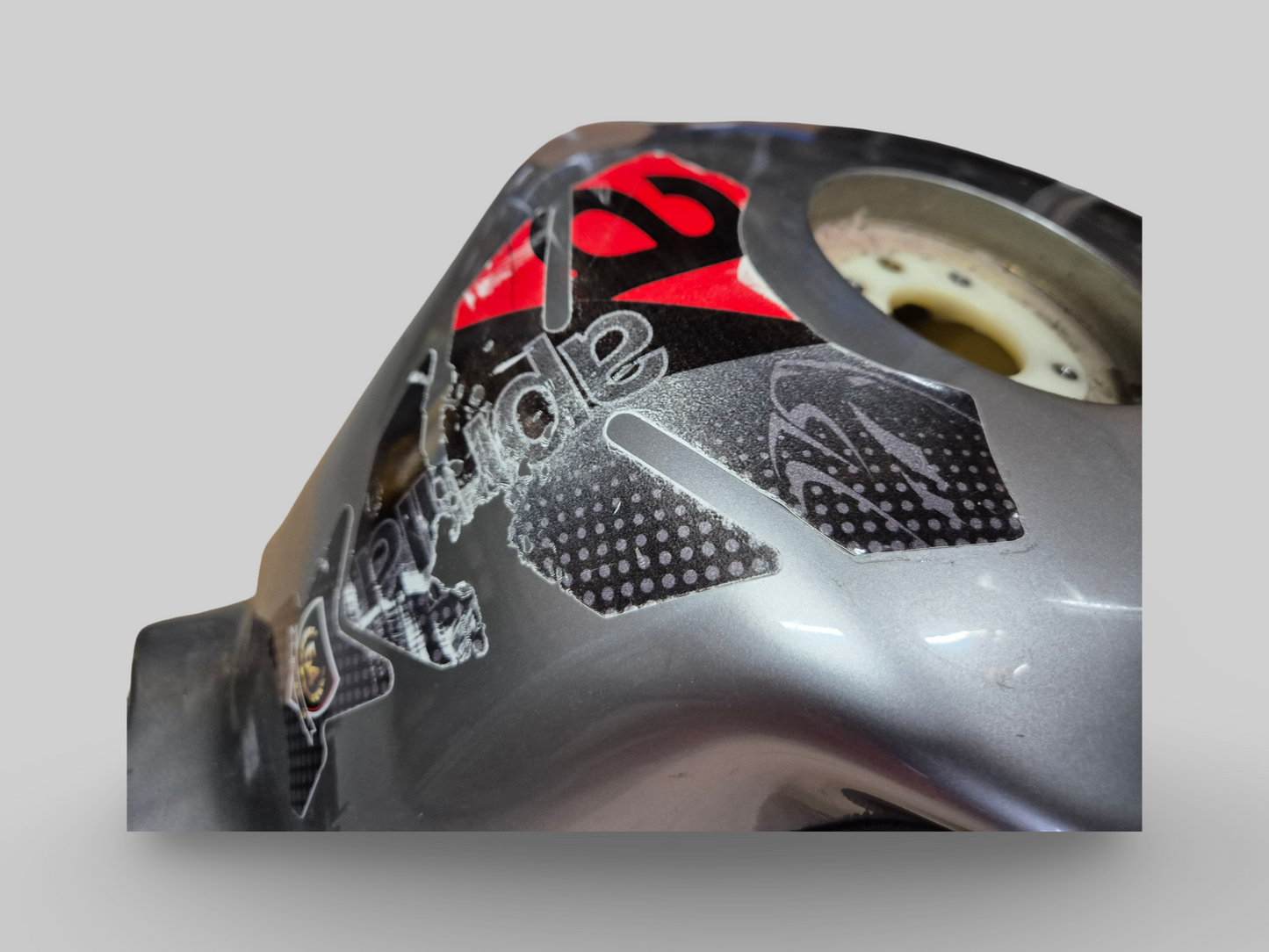 BRANDSTOFTANK ZWART AP8178020 Aprilia RSV1000R 04-10 (+Fabriek) 