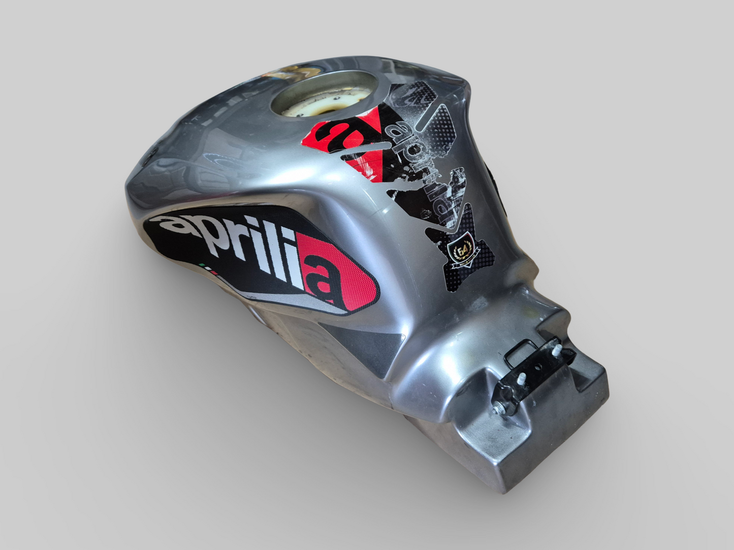 BRANDSTOFTANK ZWART AP8178020 Aprilia RSV1000R 04-10 (+Fabriek) 