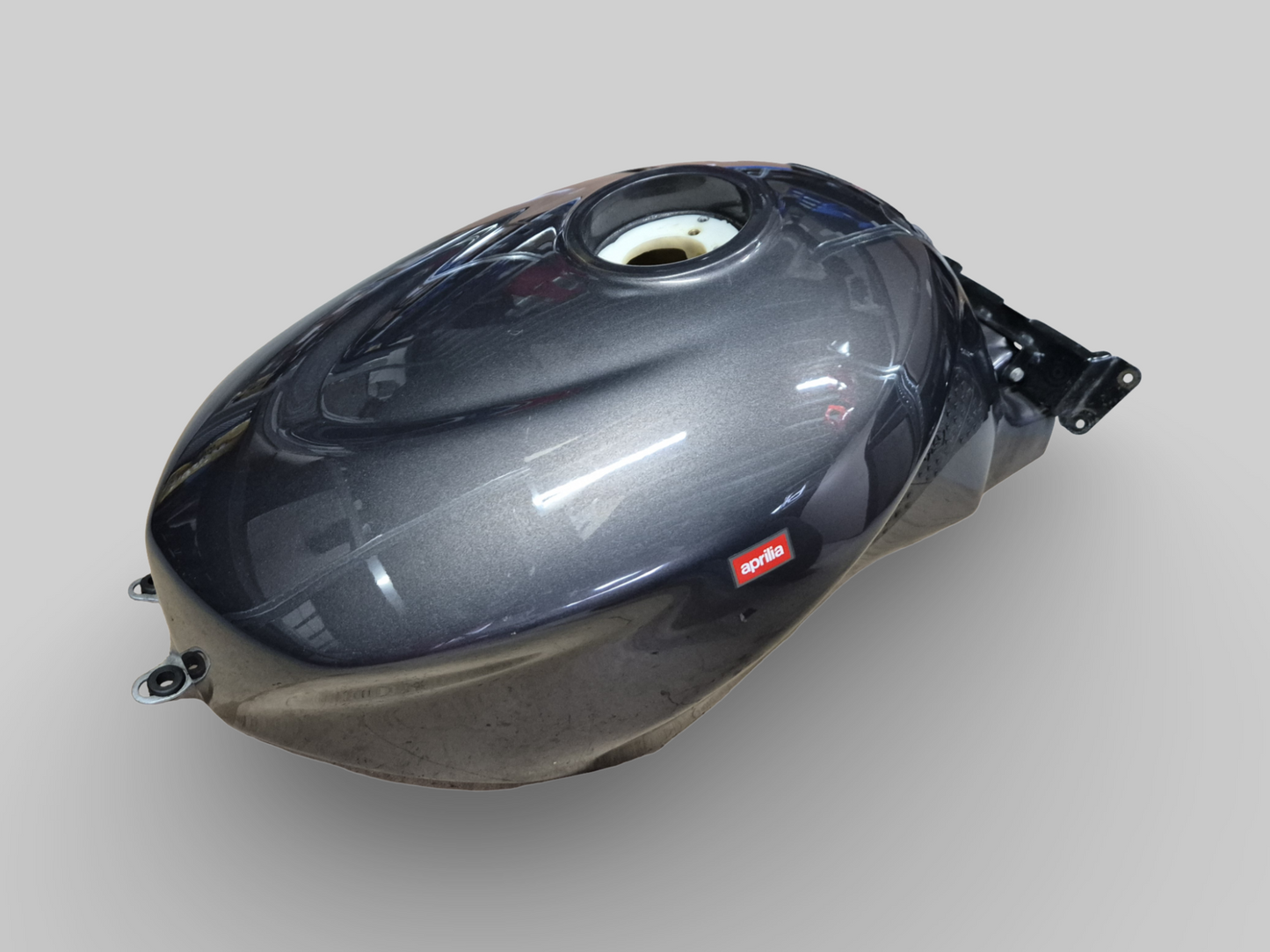 BRANDSTOFTANK STEUNSTANG Aprilia RSV Mille / Tuono / Futura / Falco 