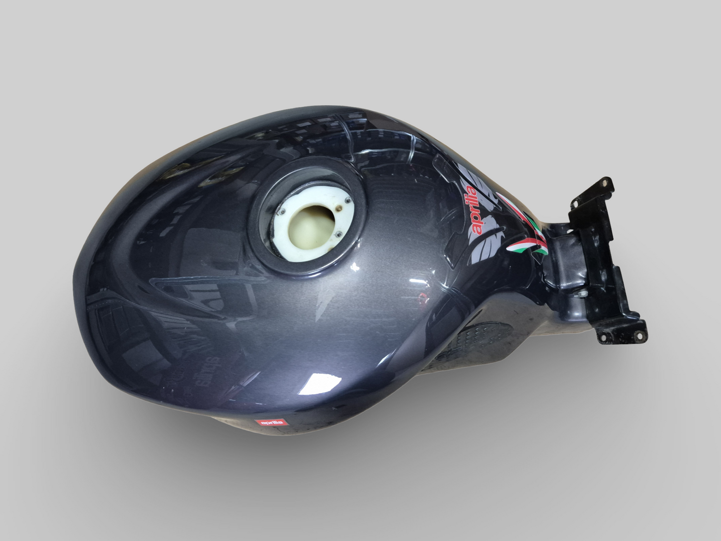 BRANDSTOFTANK STEUNSTANG Aprilia RSV Mille / Tuono / Futura / Falco 