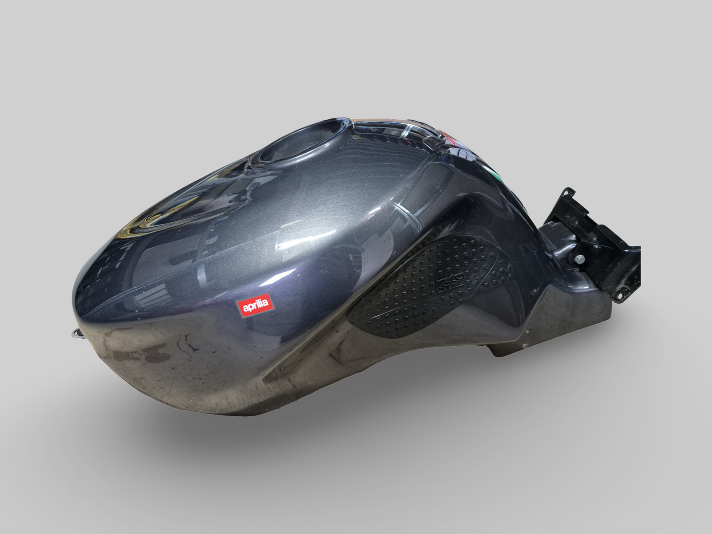 BRANDSTOFTANK STEUNSTANG Aprilia RSV Mille / Tuono / Futura / Falco 