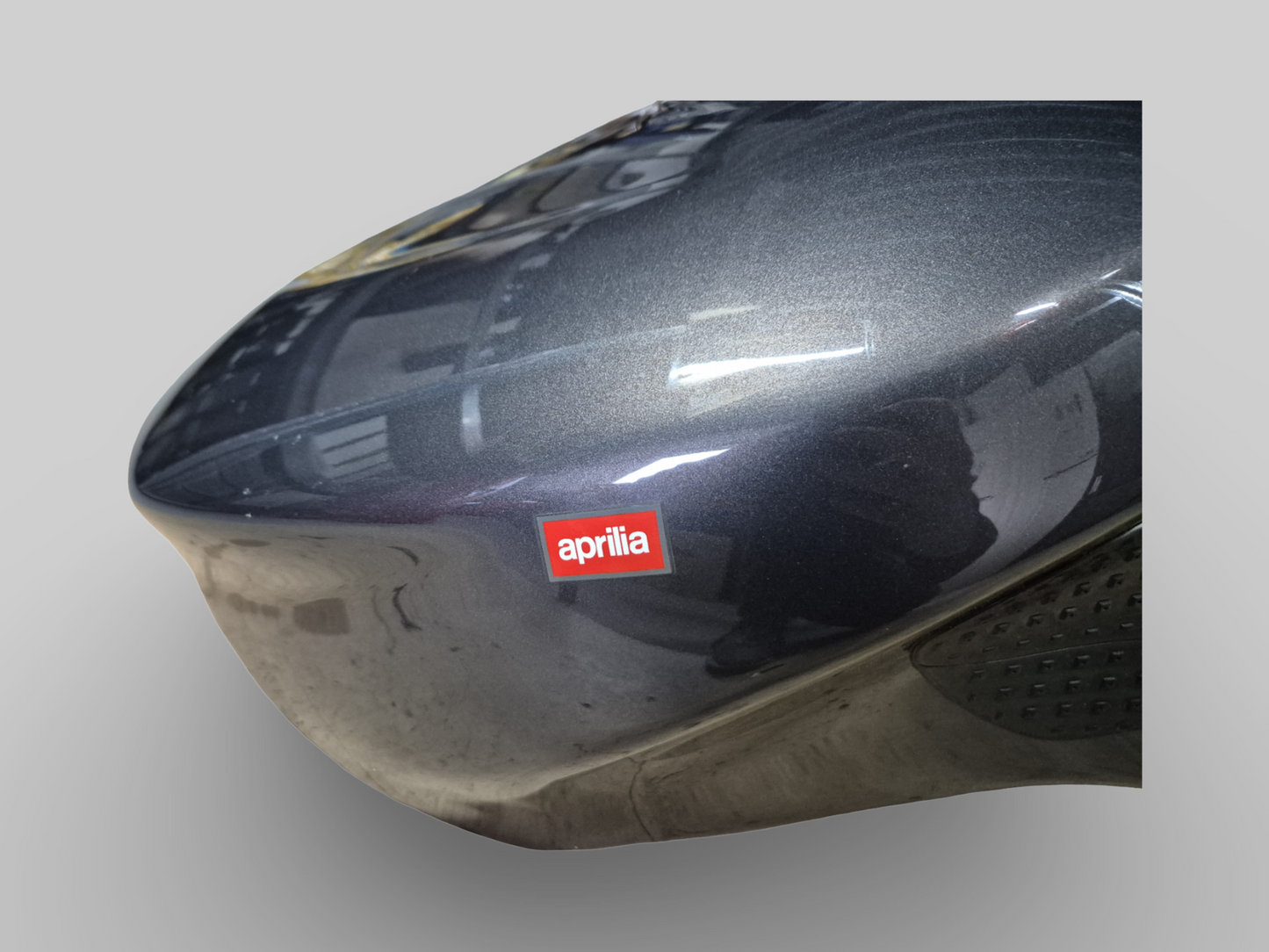 BRANDSTOFTANK STEUNSTANG Aprilia RSV Mille / Tuono / Futura / Falco 