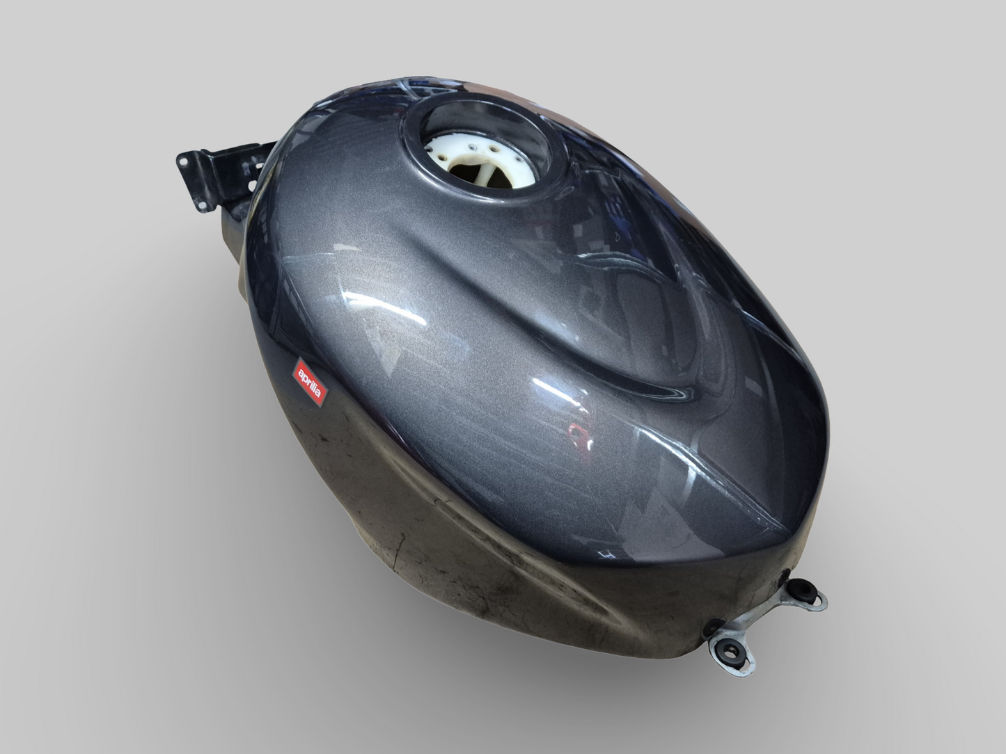 BRANDSTOFTANK STEUNSTANG Aprilia RSV Mille / Tuono / Futura / Falco 