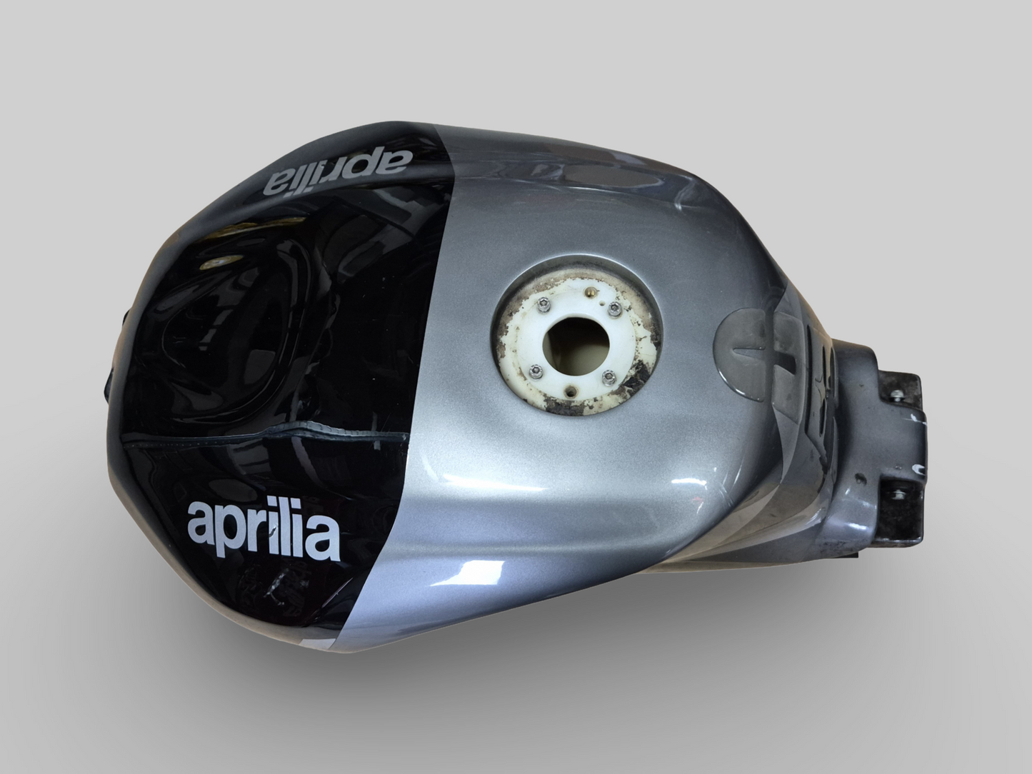 BRANDSTOFTANK ZWART AP8178020 Aprilia RSV1000R 04-10 (+Fabriek) 