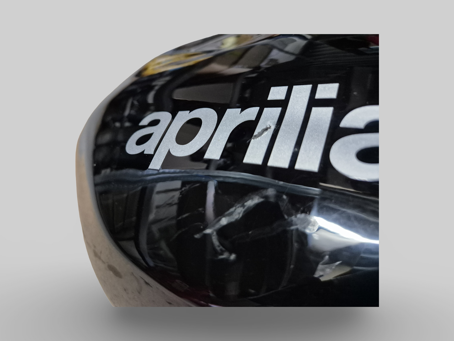 BRANDSTOFTANK ZWART AP8178020 Aprilia RSV1000R 04-10 (+Fabriek) 