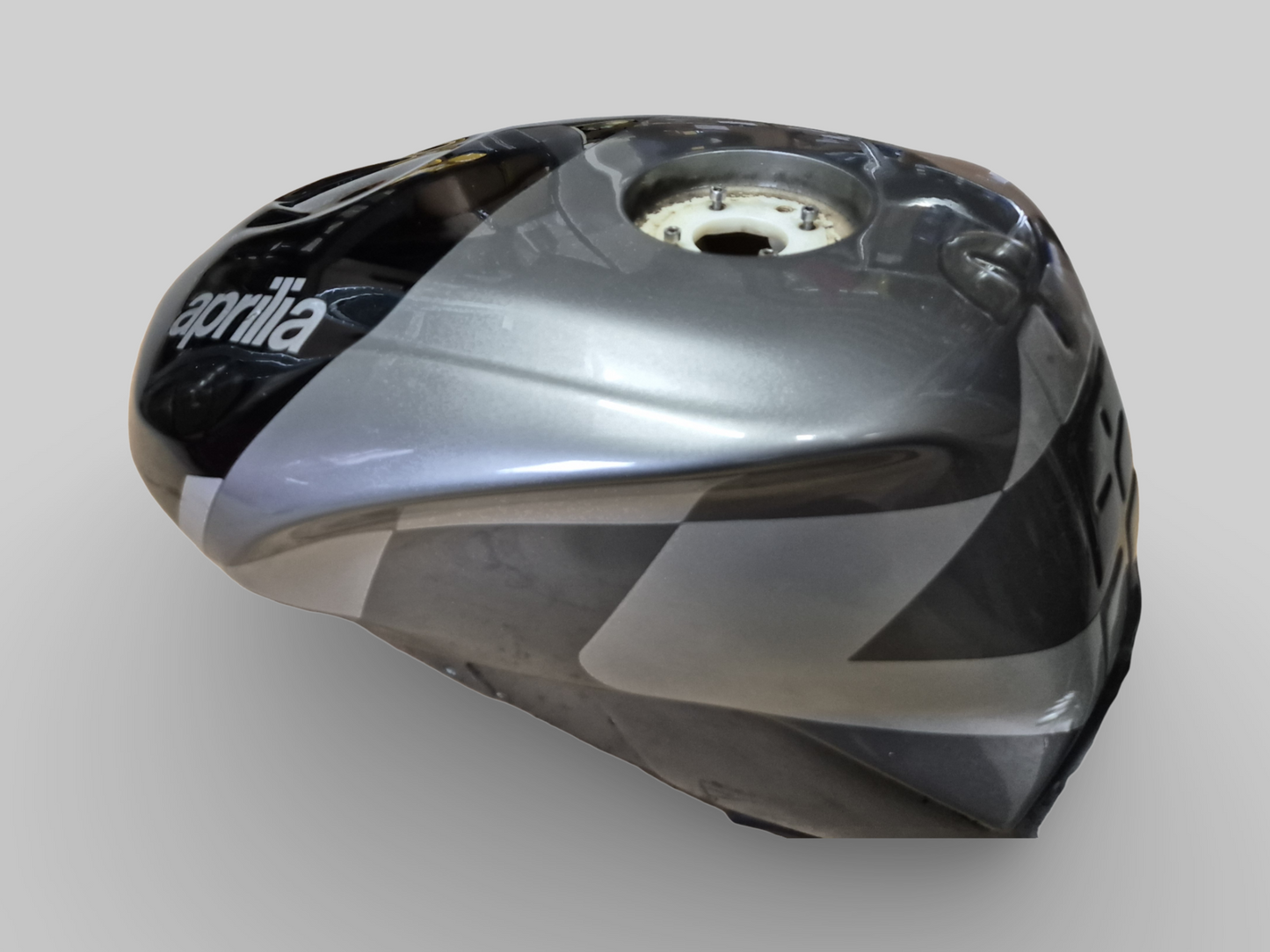 BRANDSTOFTANK ZWART AP8178020 Aprilia RSV1000R 04-10 (+Fabriek) 