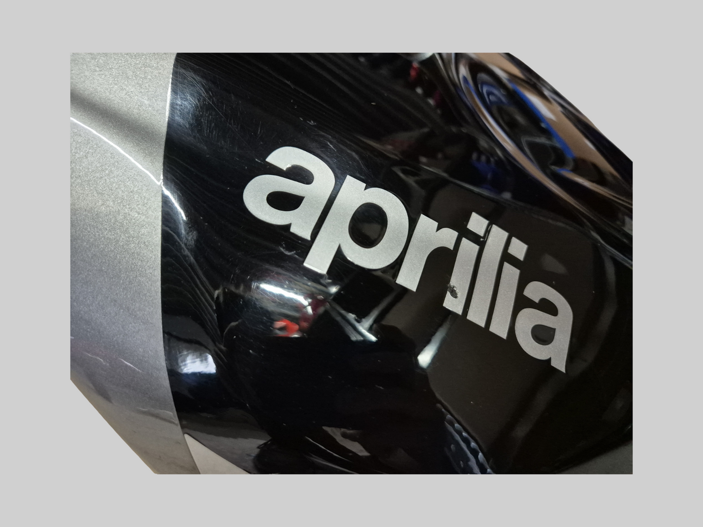 BRANDSTOFTANK ZWART AP8178020 Aprilia RSV1000R 04-10 (+Fabriek) 