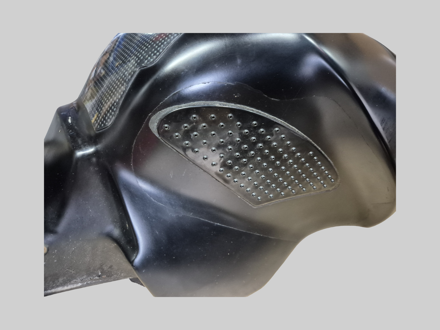 BRANDSTOFTANK WARM ROOD TUONO AP8168218 Aprilia RSV Mille 01-03 / Tuono 02-05 