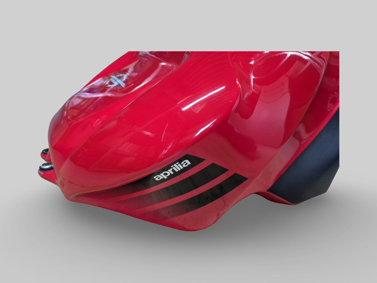 RÉSERVOIR DE CARBURANT ROUGE CHAUD TUONO AP8168218 Aprilia RSV Mille 01-03 / Tuono 02-05 