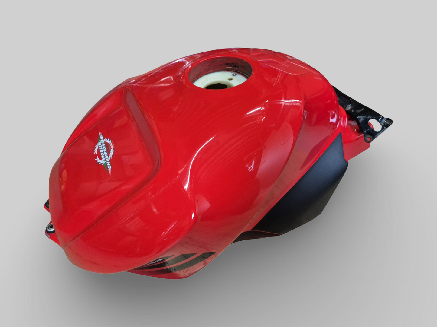 RÉSERVOIR DE CARBURANT ROUGE CHAUD TUONO AP8168218 Aprilia RSV Mille 01-03 / Tuono 02-05 