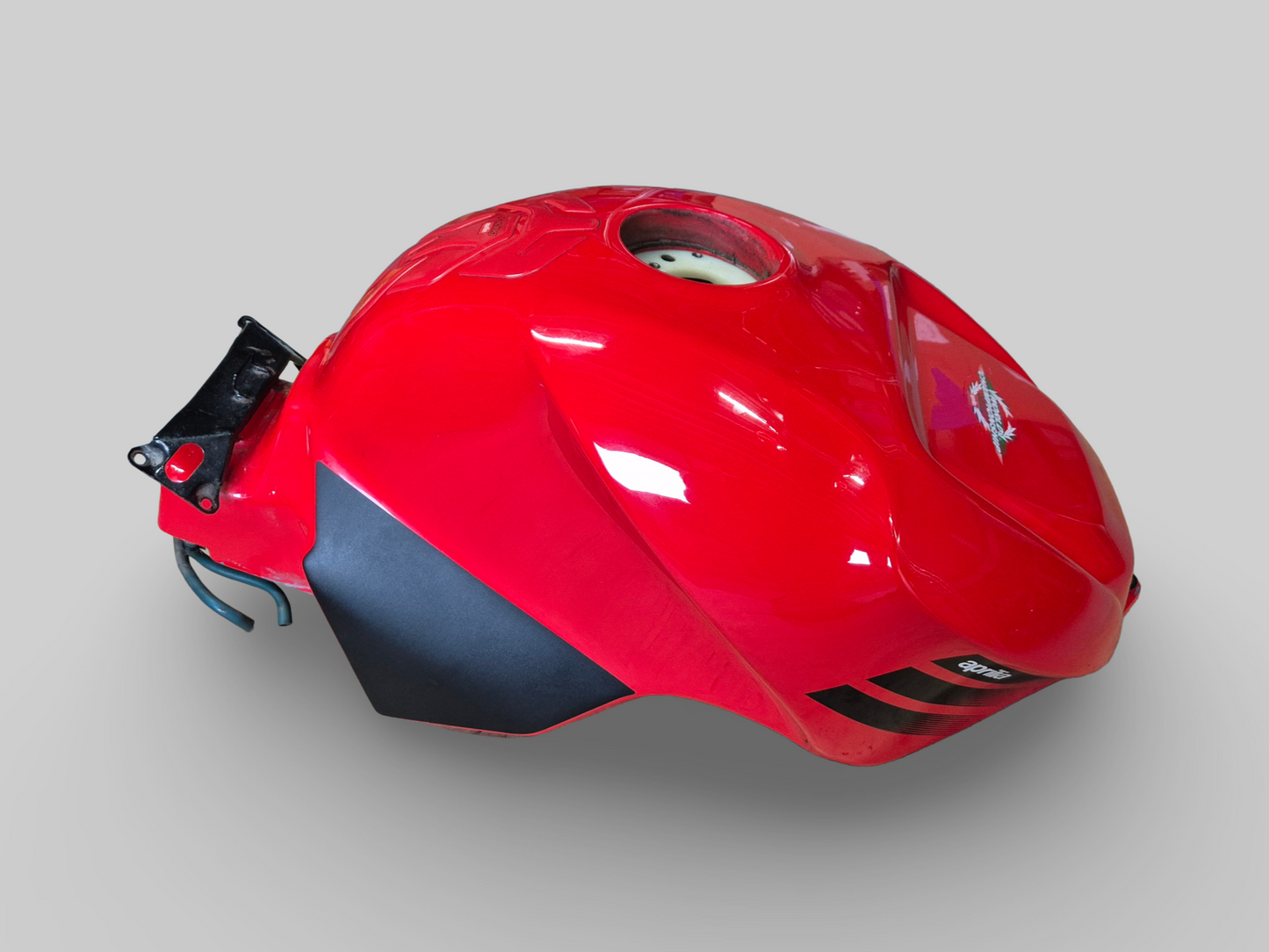 RÉSERVOIR DE CARBURANT ROUGE CHAUD TUONO AP8168218 Aprilia RSV Mille 01-03 / Tuono 02-05 