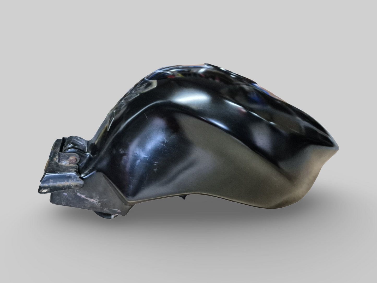 BRANDSTOFTANK STEUNSTANG Aprilia RSV Mille / Tuono / Futura / Falco 