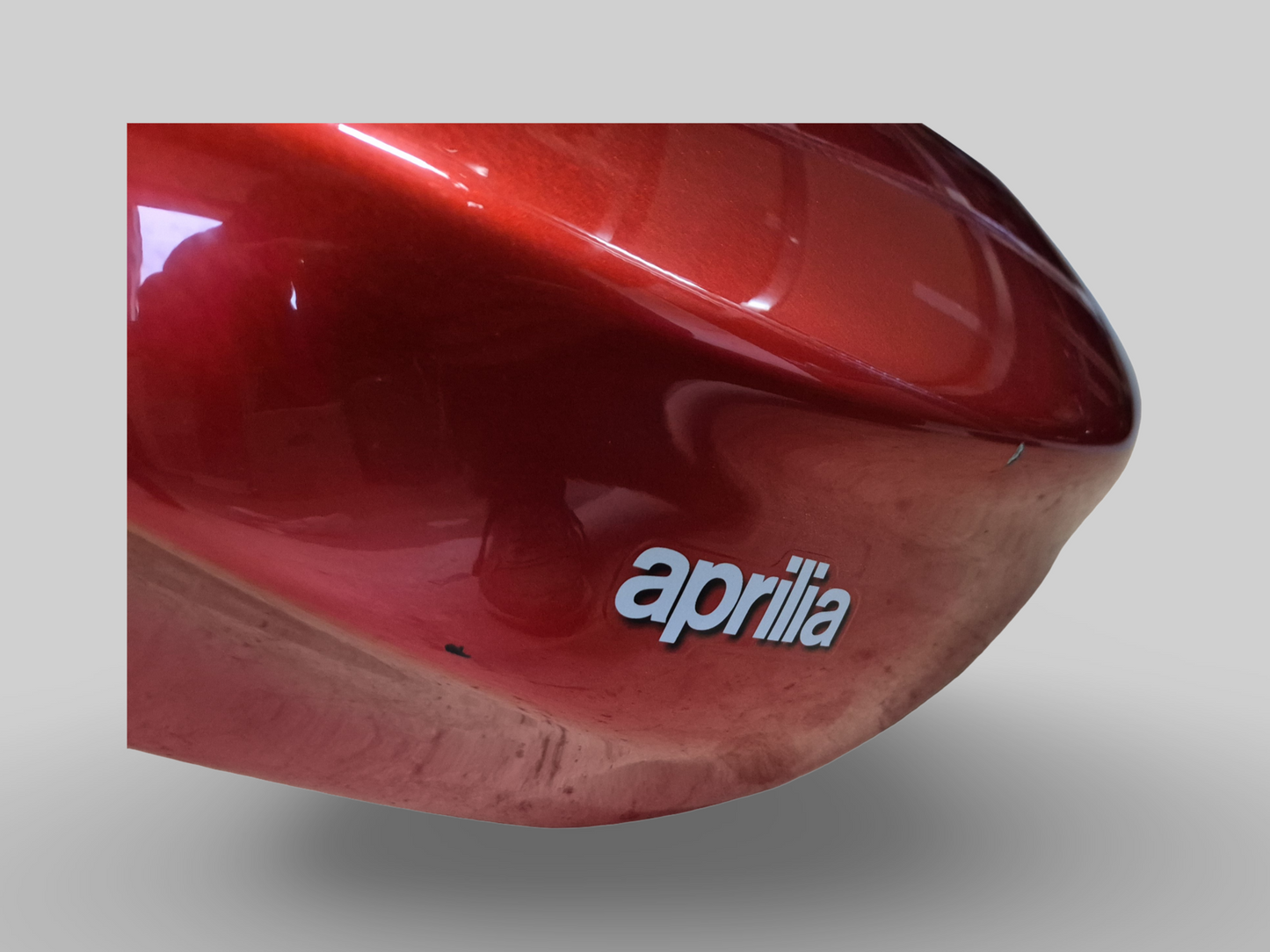 BRANDSTOFTANK STEUNSTANG Aprilia RSV Mille / Tuono / Futura / Falco 