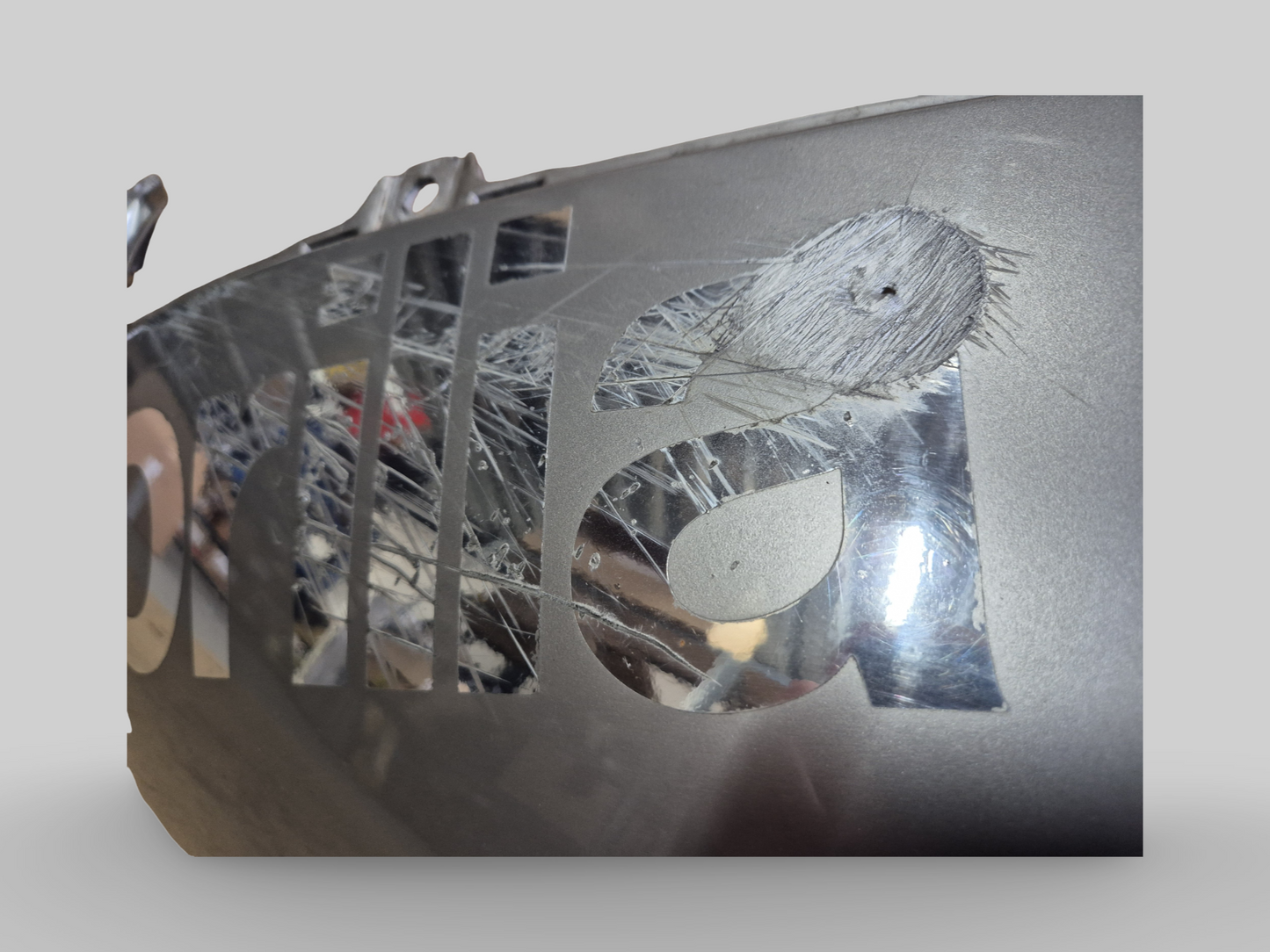 LEFT-HAND LOWER FAIRING ANOD. GREY AP8148625 Aprilia RSV Mille 1998-2003