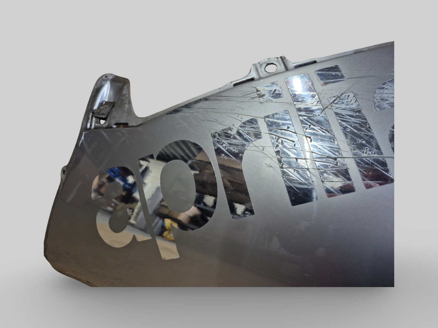 LEFT-HAND LOWER FAIRING ANOD. GREY AP8148625 Aprilia RSV Mille 1998-2003