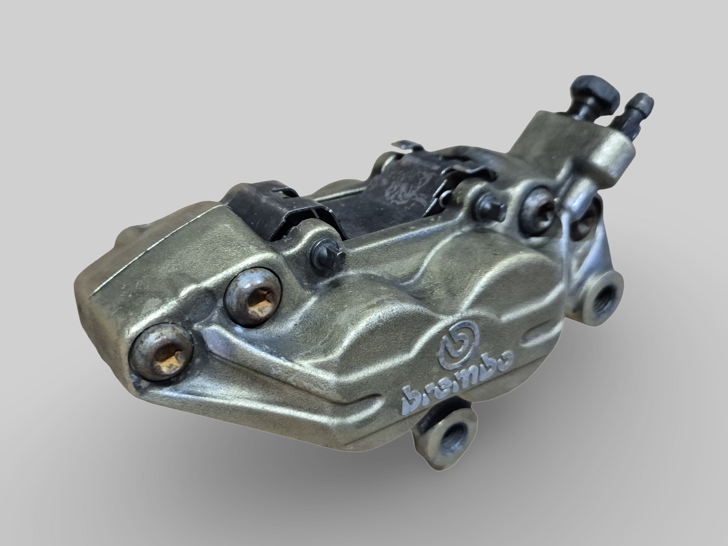 REMKLAUW LINKSVOOR BREMBO P4 GOUD AP8113971 Aprilia RSV Mille 98-03 / Tuono 02-05