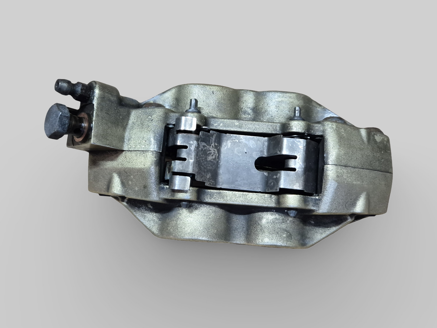 REMKLAUW LINKSVOOR BREMBO P4 GOUD AP8113971 Aprilia RSV Mille 98-03 / Tuono 02-05