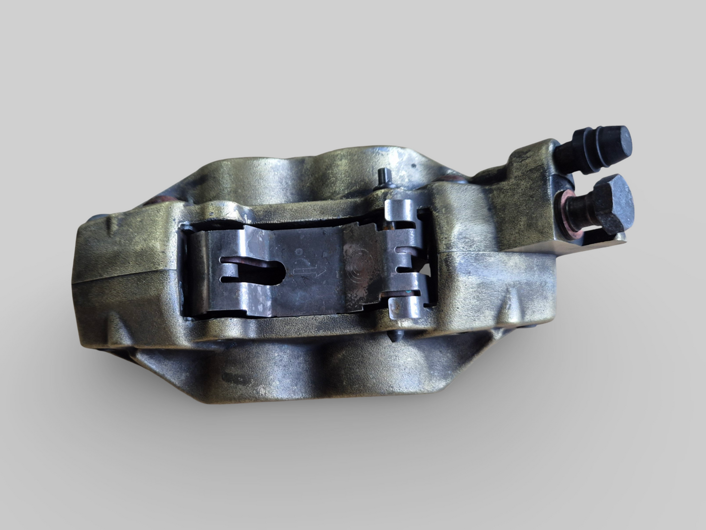 REMKLAUW LINKSVOOR BREMBO P4 GOUD AP8113971 Aprilia RSV Mille 98-03 / Tuono 02-05