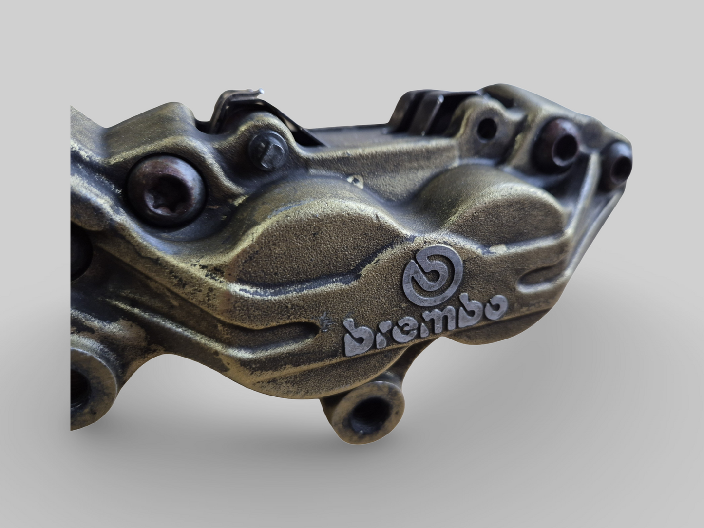 REMKLAUW LINKSVOOR BREMBO P4 GOUD AP8113971 Aprilia RSV Mille 98-03 / Tuono 02-05