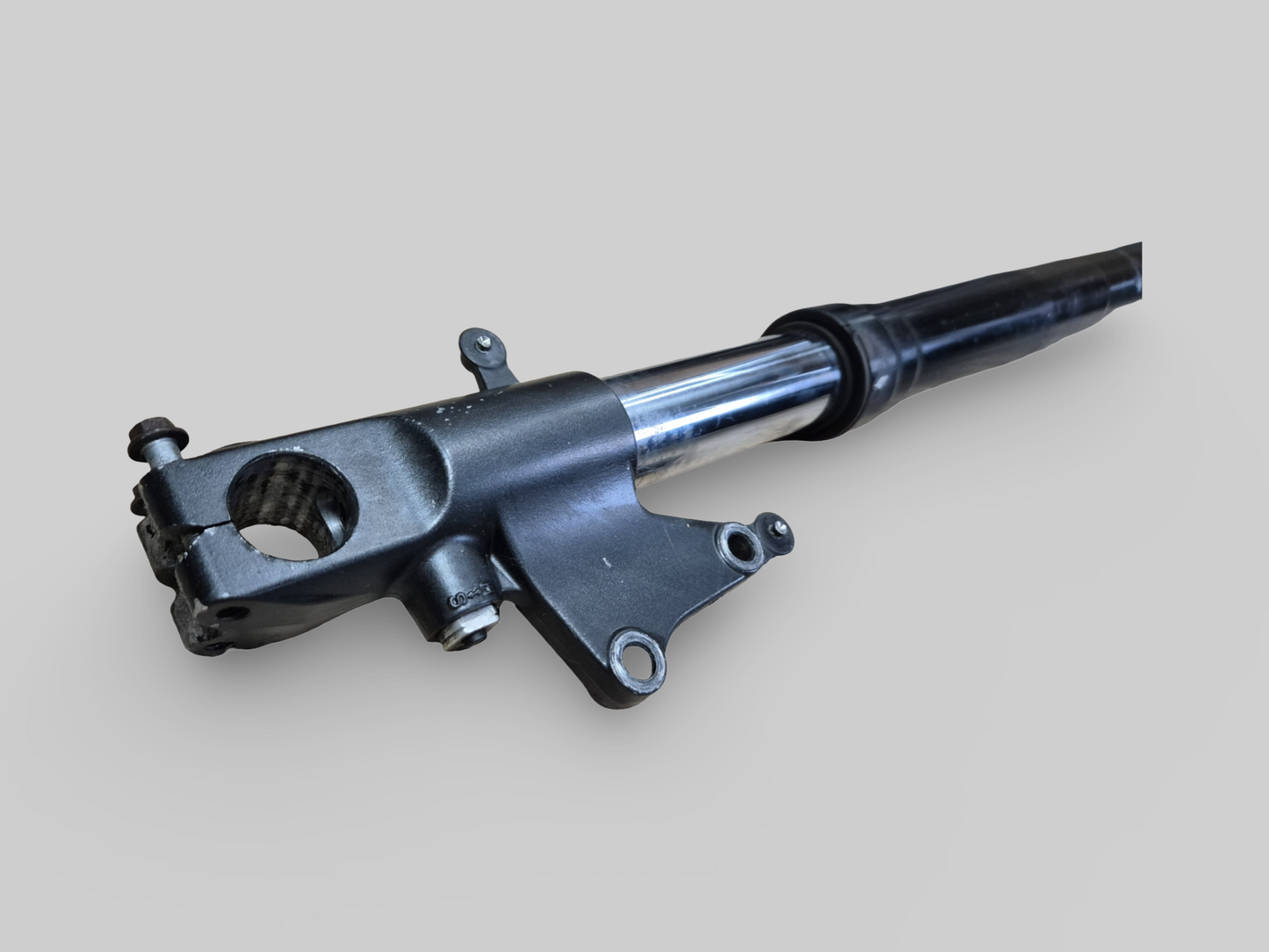 LINKER ZIJVORKPOOT AP8123971 Aprilia RSV Mille 01-03 / Tuono 02-05 