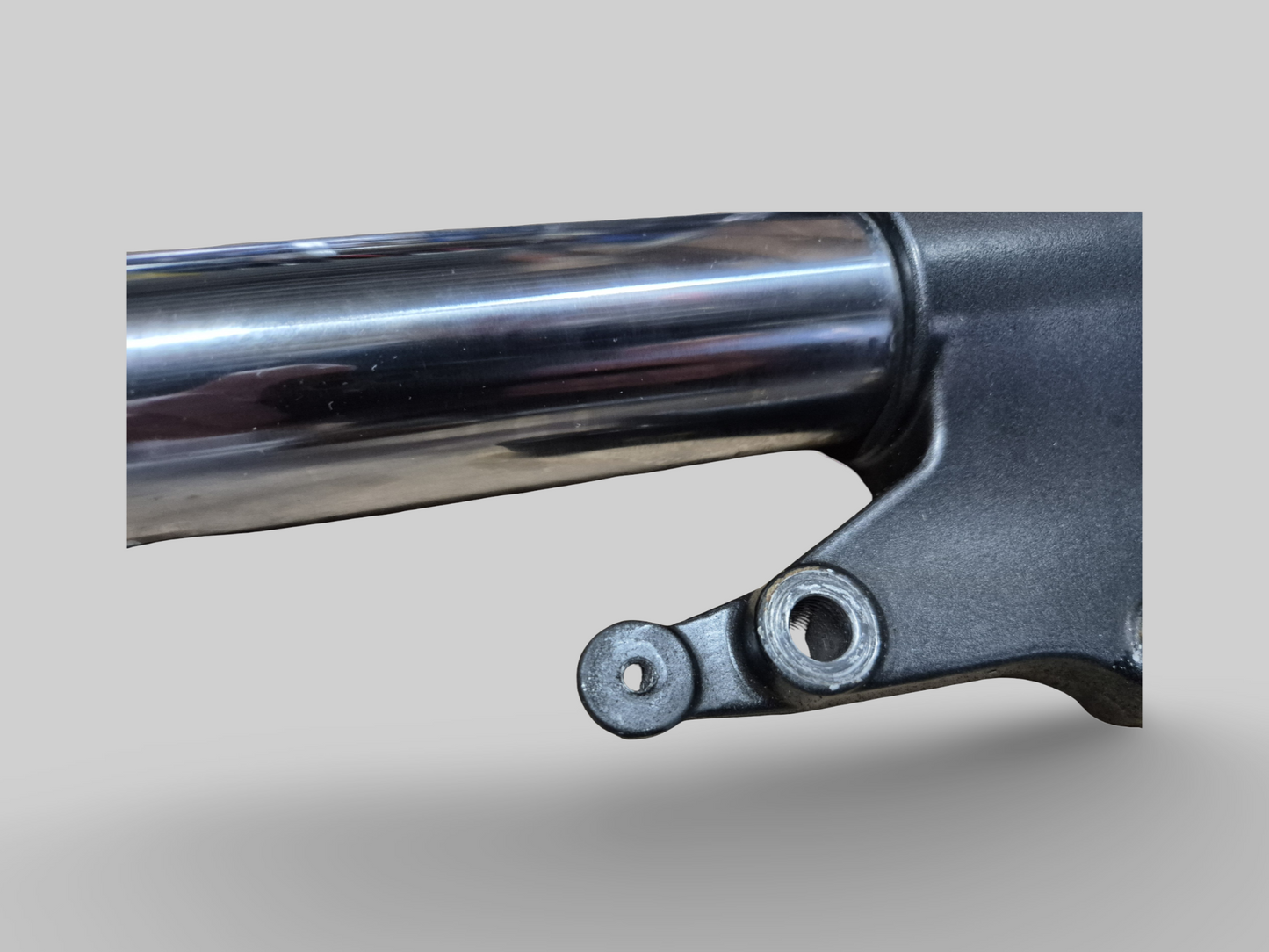 VORKPOOT RECHTER AP8123970 Aprilia RSV Mille 01-03 / Tuono 02-05 