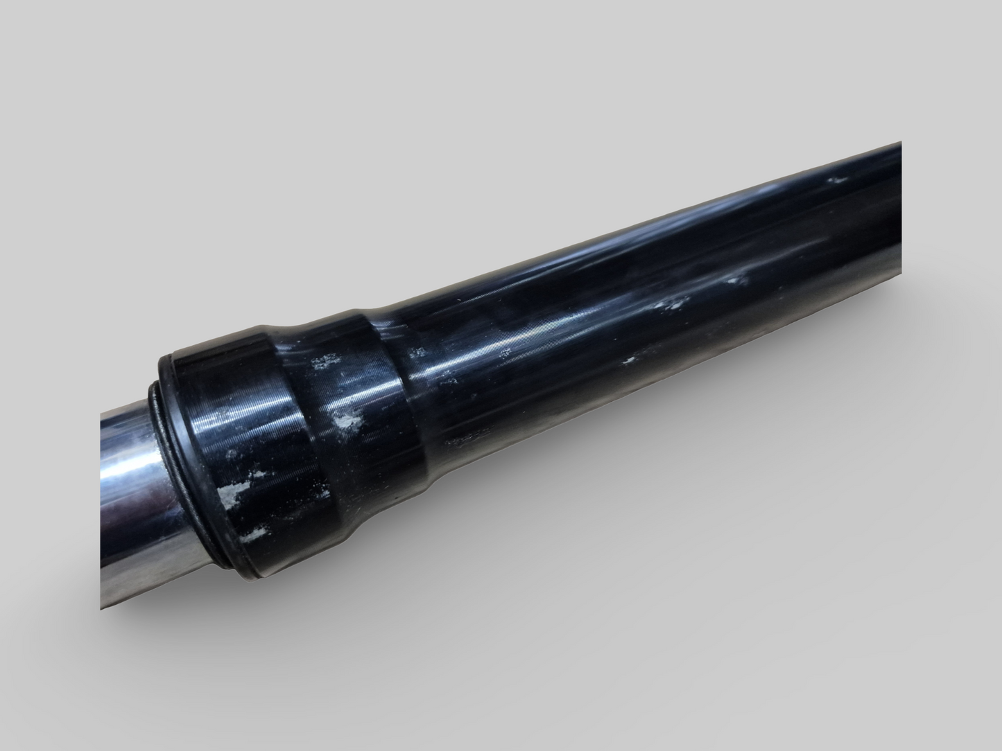 VORKPOOT RECHTER AP8123970 Aprilia RSV Mille 01-03 / Tuono 02-05 