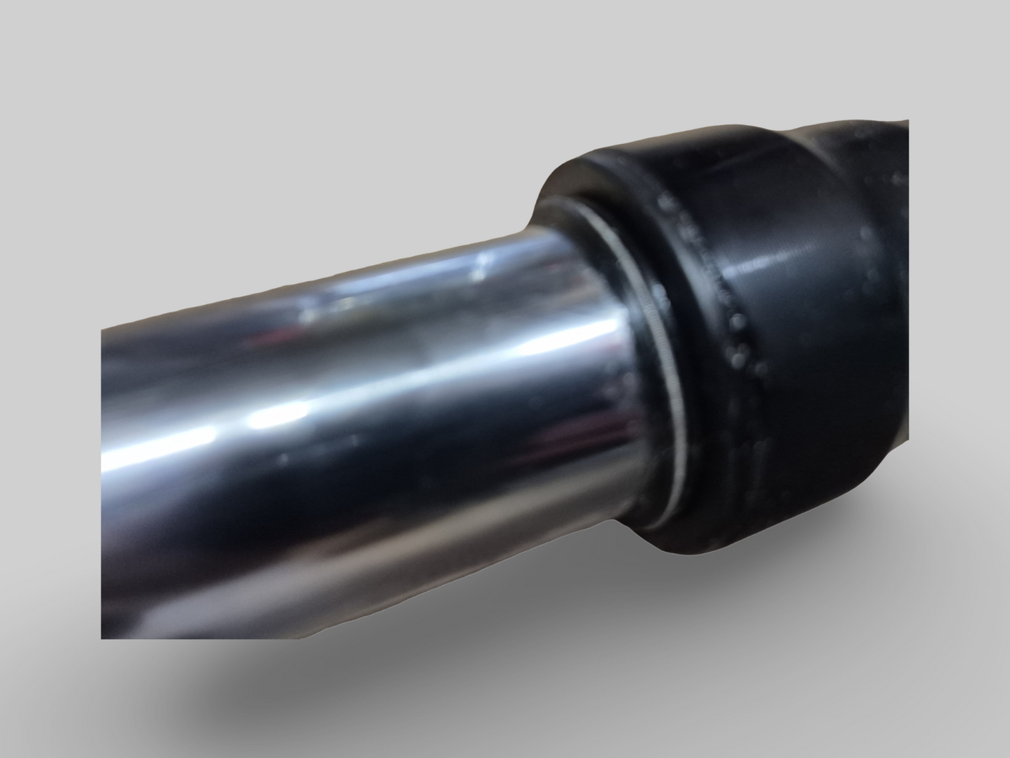 RECHTER ZIJDE SHOWA VORKPOOT AP8123637 Aprilia RSV Mille 98-03 / Tuono 02-05