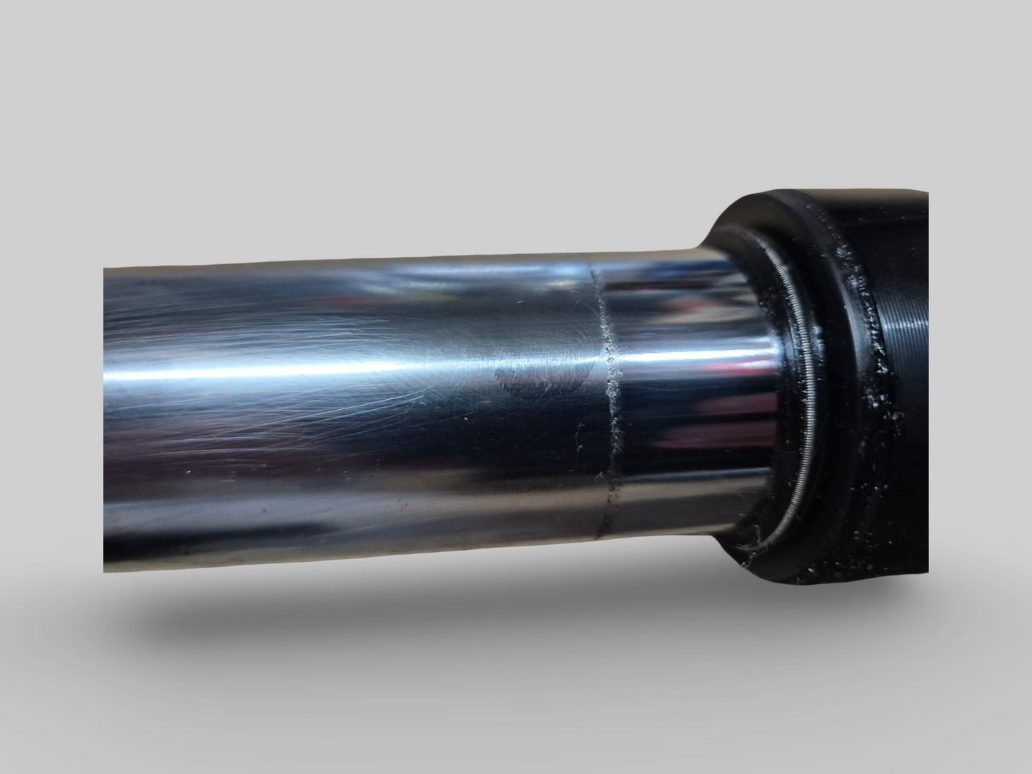 RECHTER ZIJDE SHOWA VORKPOOT AP8123637 Aprilia RSV Mille 98-03 / Tuono 02-05