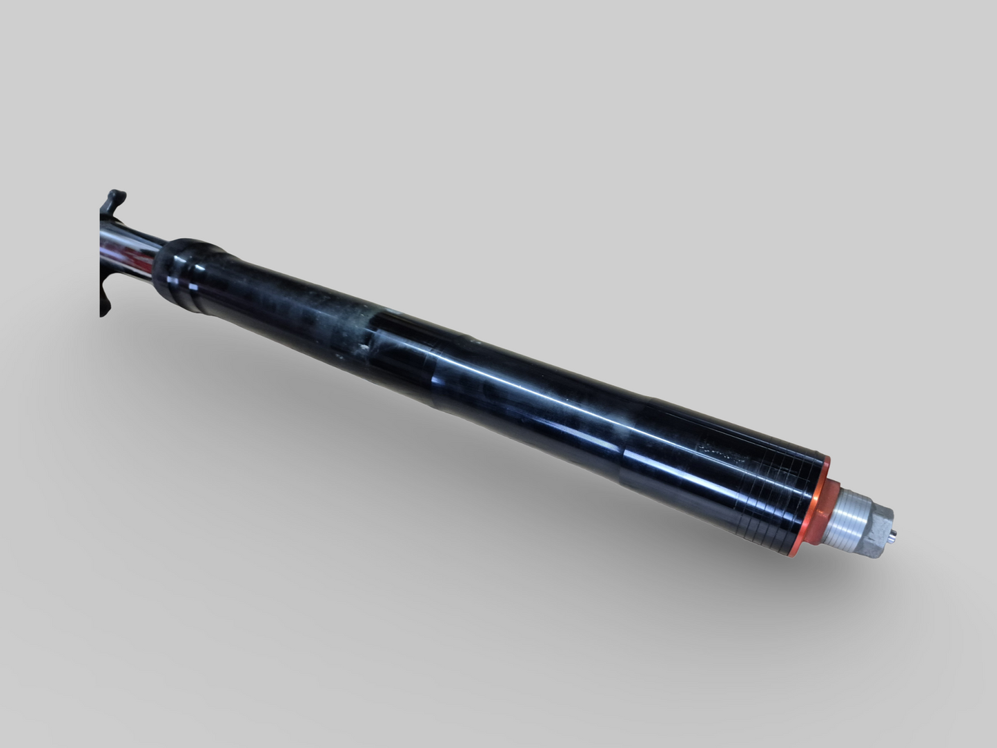 RECHTERZIJDE SHOWA AXIALE VORKPOOT AP8123637 Aprilia RSV Mille 98-03 / Tuono 02-05