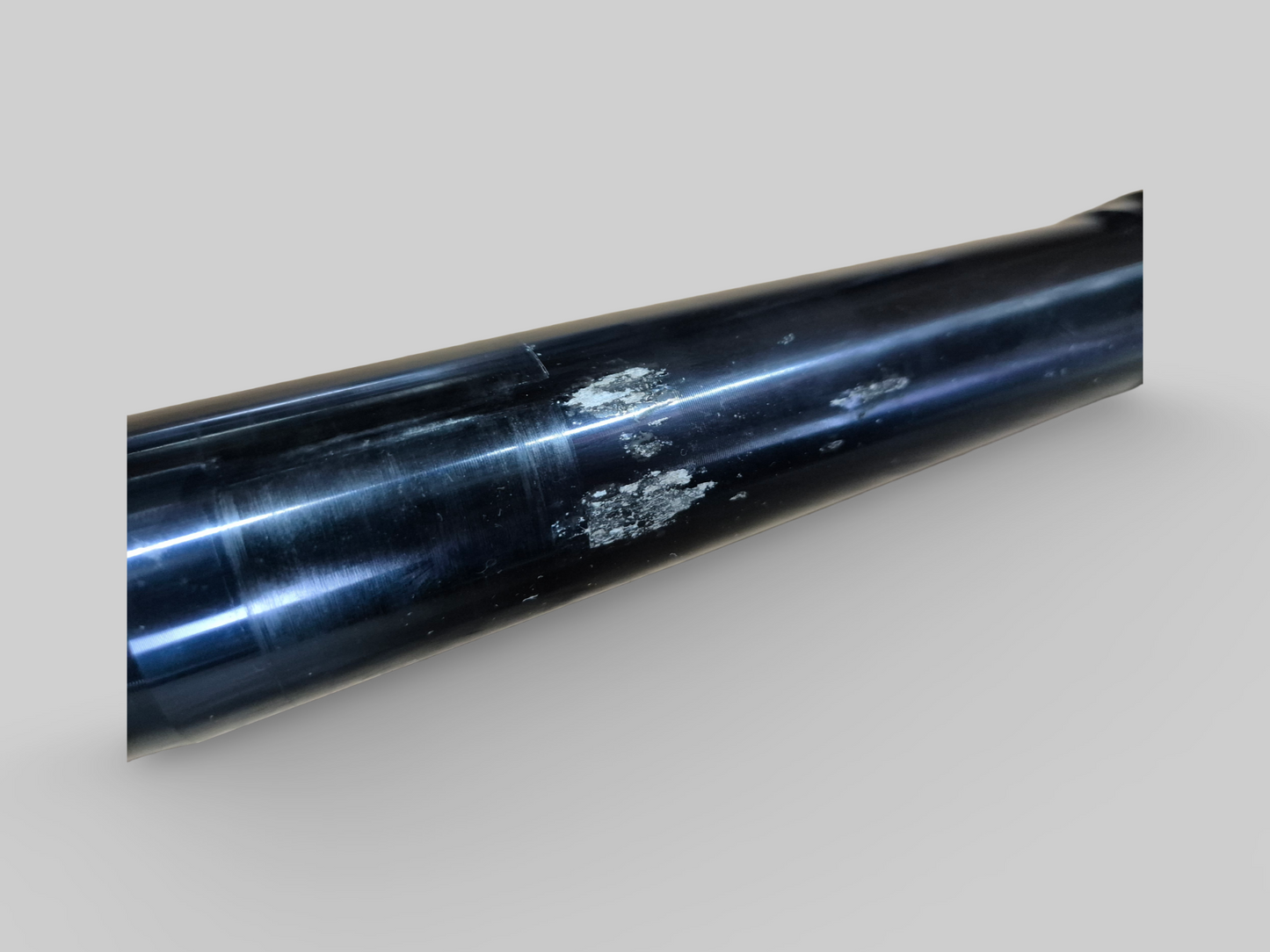 RECHTERZIJDE SHOWA AXIALE VORKPOOT AP8123637 Aprilia RSV Mille 98-03 / Tuono 02-05