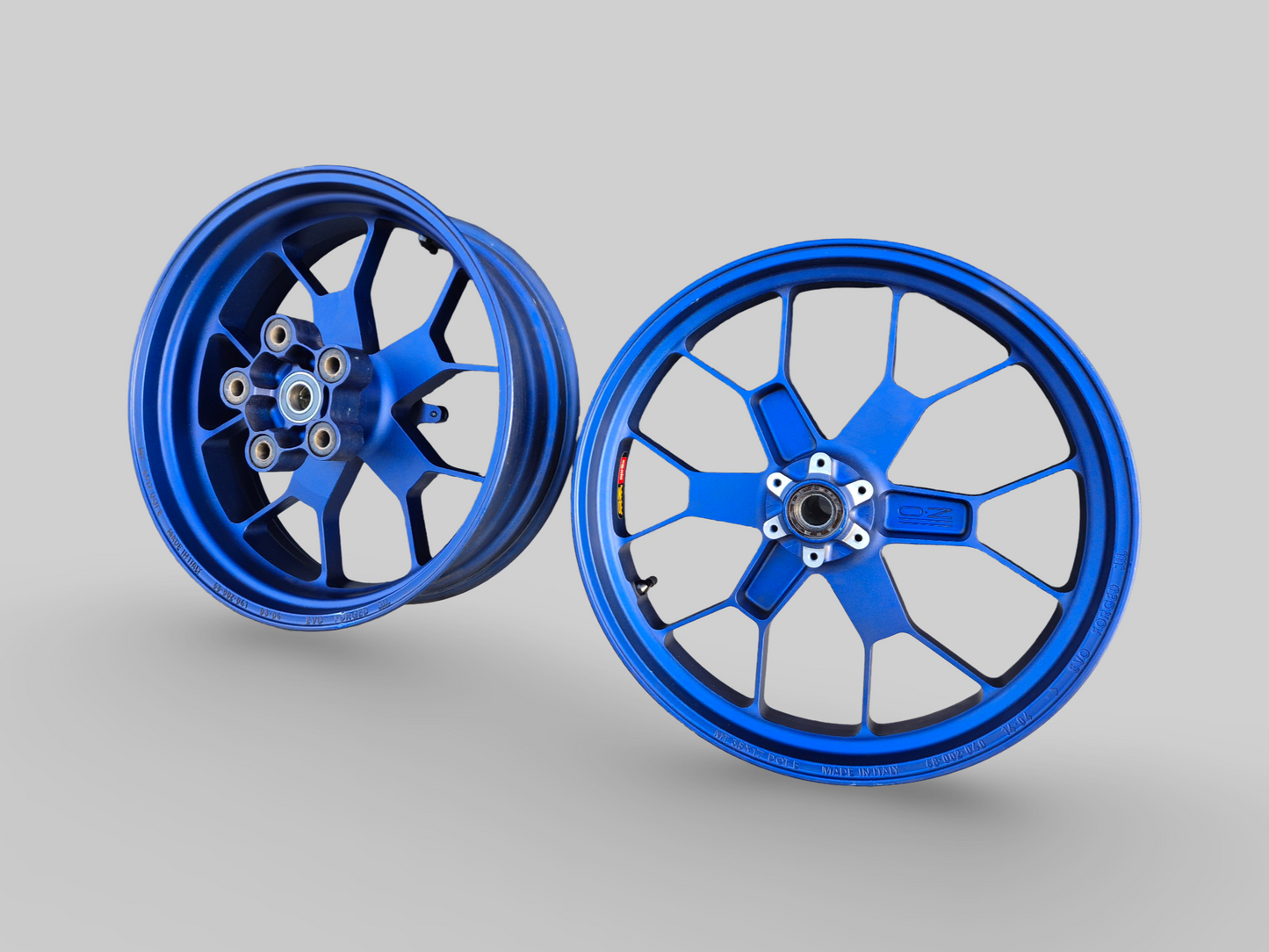 LIGHTWEIGHT OZ VELGEN AP8108676 Aprilia RSV Mille 98-03 / Tuono 02-05 