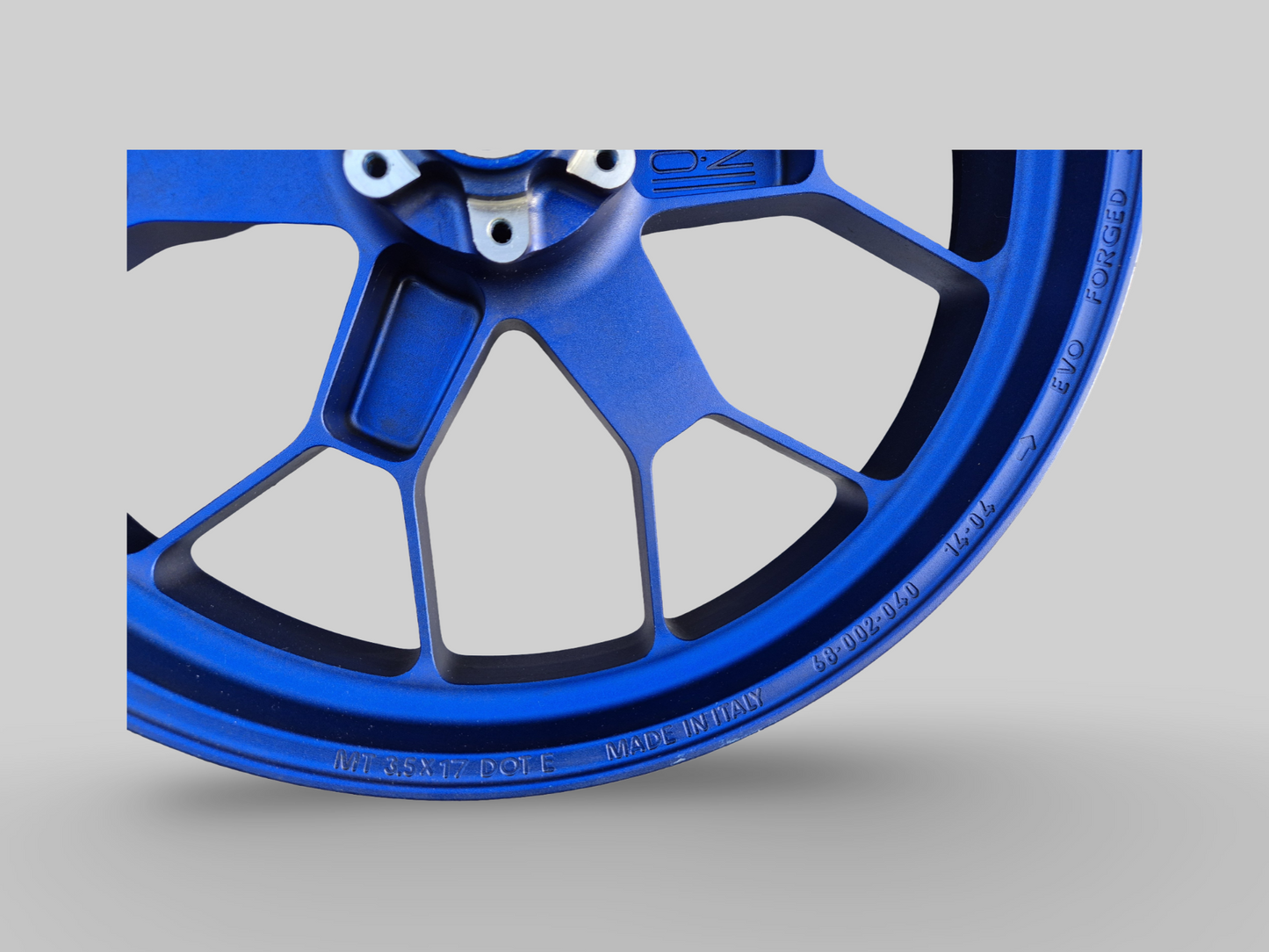 LIGHTWEIGHT OZ VELGEN AP8108676 Aprilia RSV Mille 98-03 / Tuono 02-05 