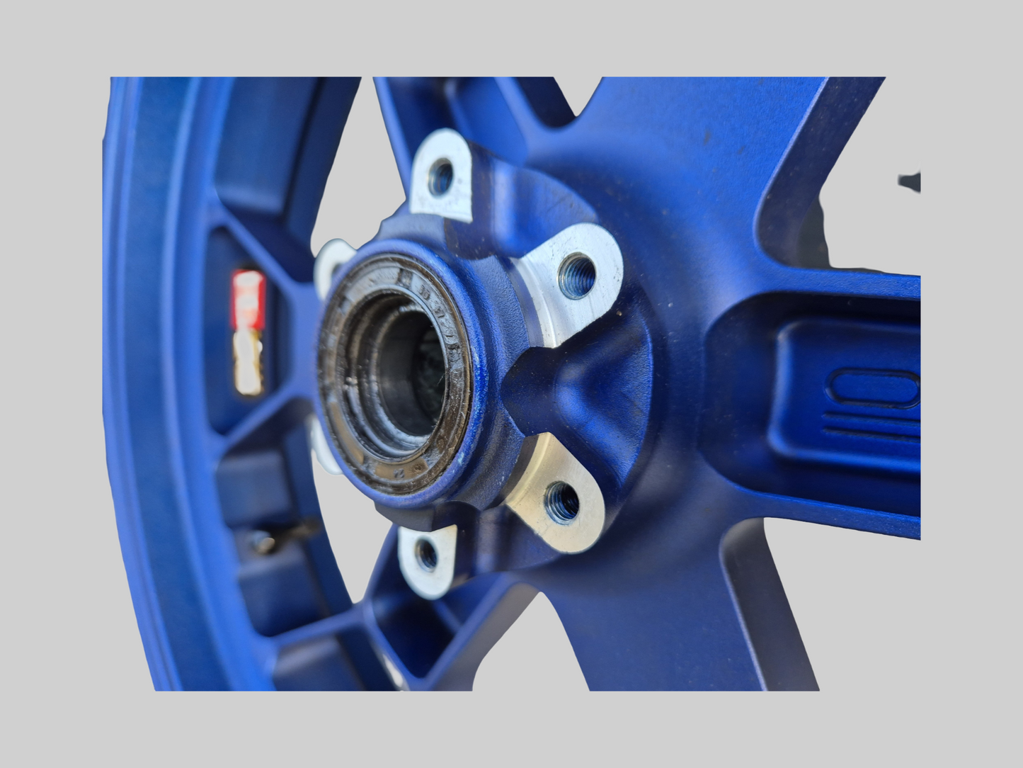 LIGHTWEIGHT OZ VELGEN AP8108676 Aprilia RSV Mille 98-03 / Tuono 02-05 