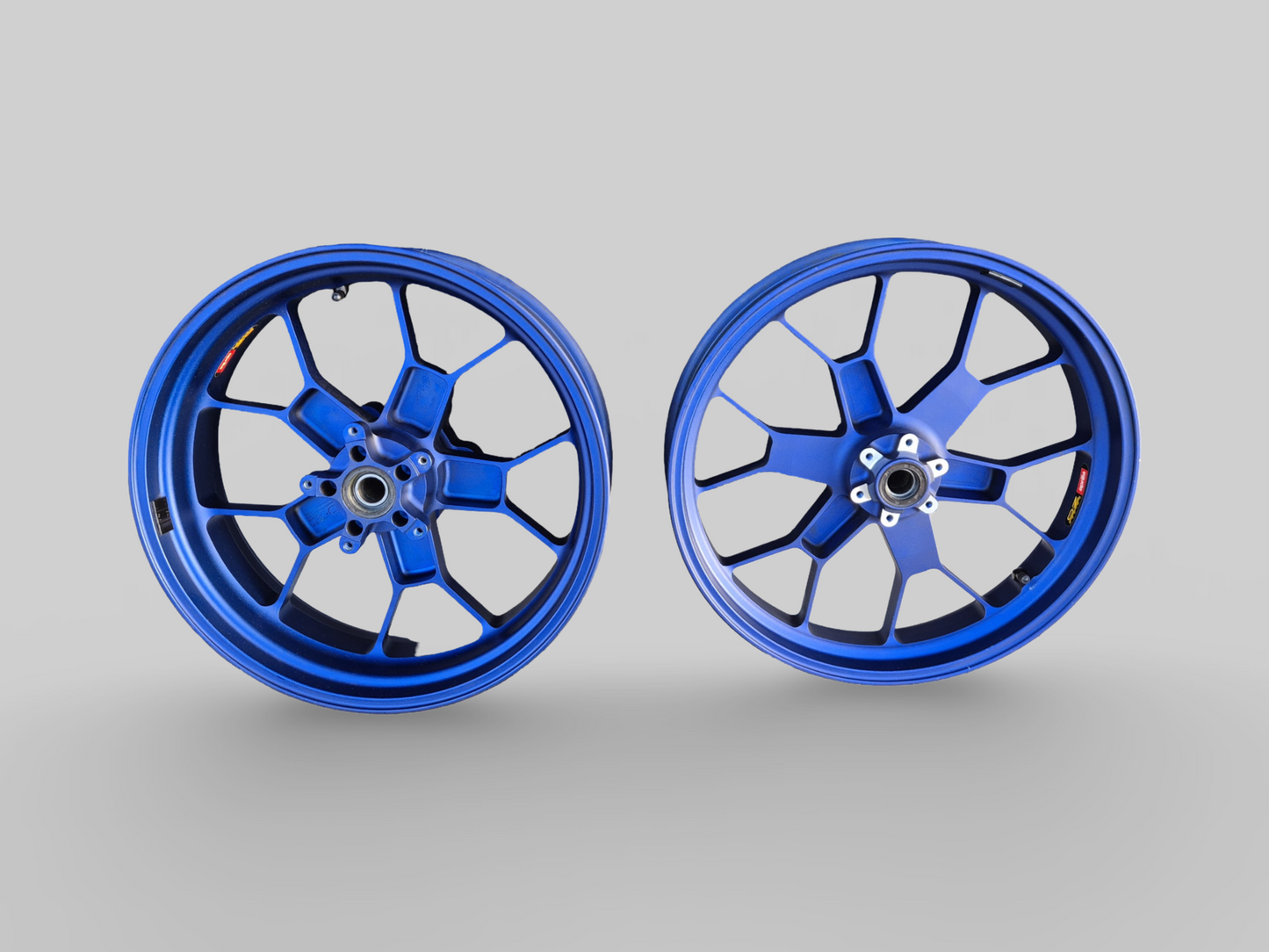 LIGHTWEIGHT OZ VELGEN AP8108676 Aprilia RSV Mille 98-03 / Tuono 02-05 