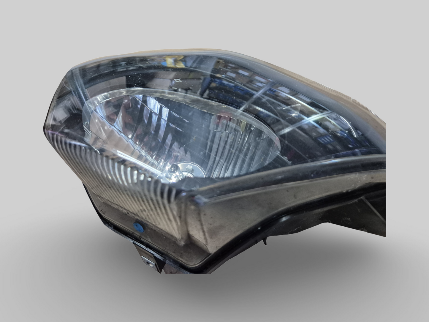 KOPLAMPEENHEID EU/USA AP8124262 Aprilia RSV Mille 1998-2000 