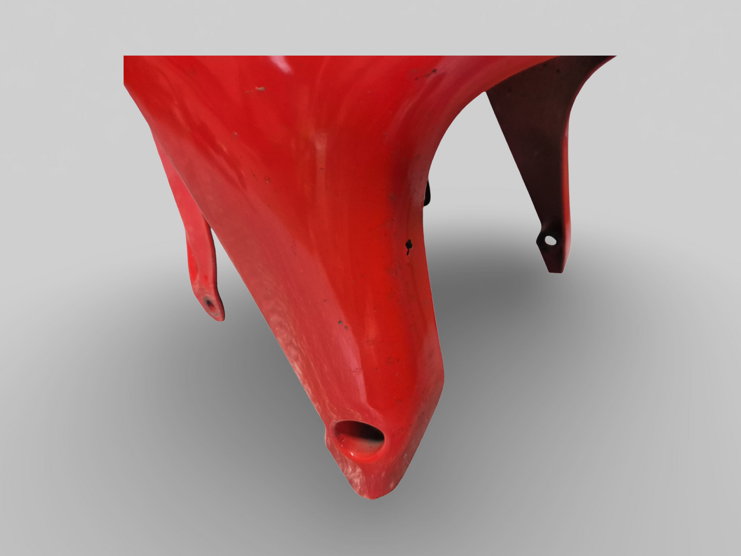 FRONT FENDER MUDGUARD RED AP8156093 Aprilia RSV1000R 04-10 / Tuono 1000R 06-10