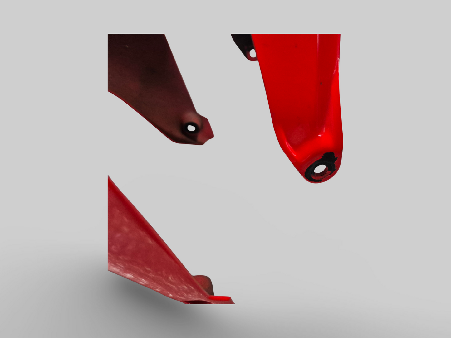 FRONT FENDER MUDGUARD RED AP8156093 Aprilia RSV1000R 04-10 / Tuono 1000R 06-10