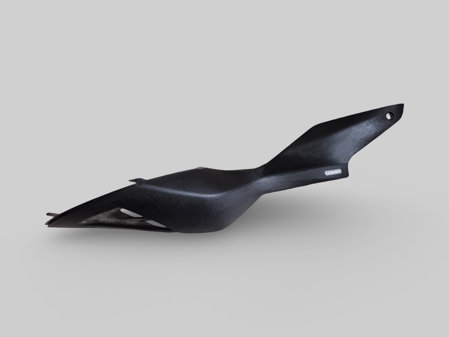 Garde-boue arrière AP8156165 Aprilia RSV1000R 04-10 / Tuono 1000R 06-10 